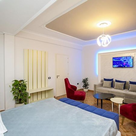 Hotel Vila Stefa Vlorë Екстериор снимка