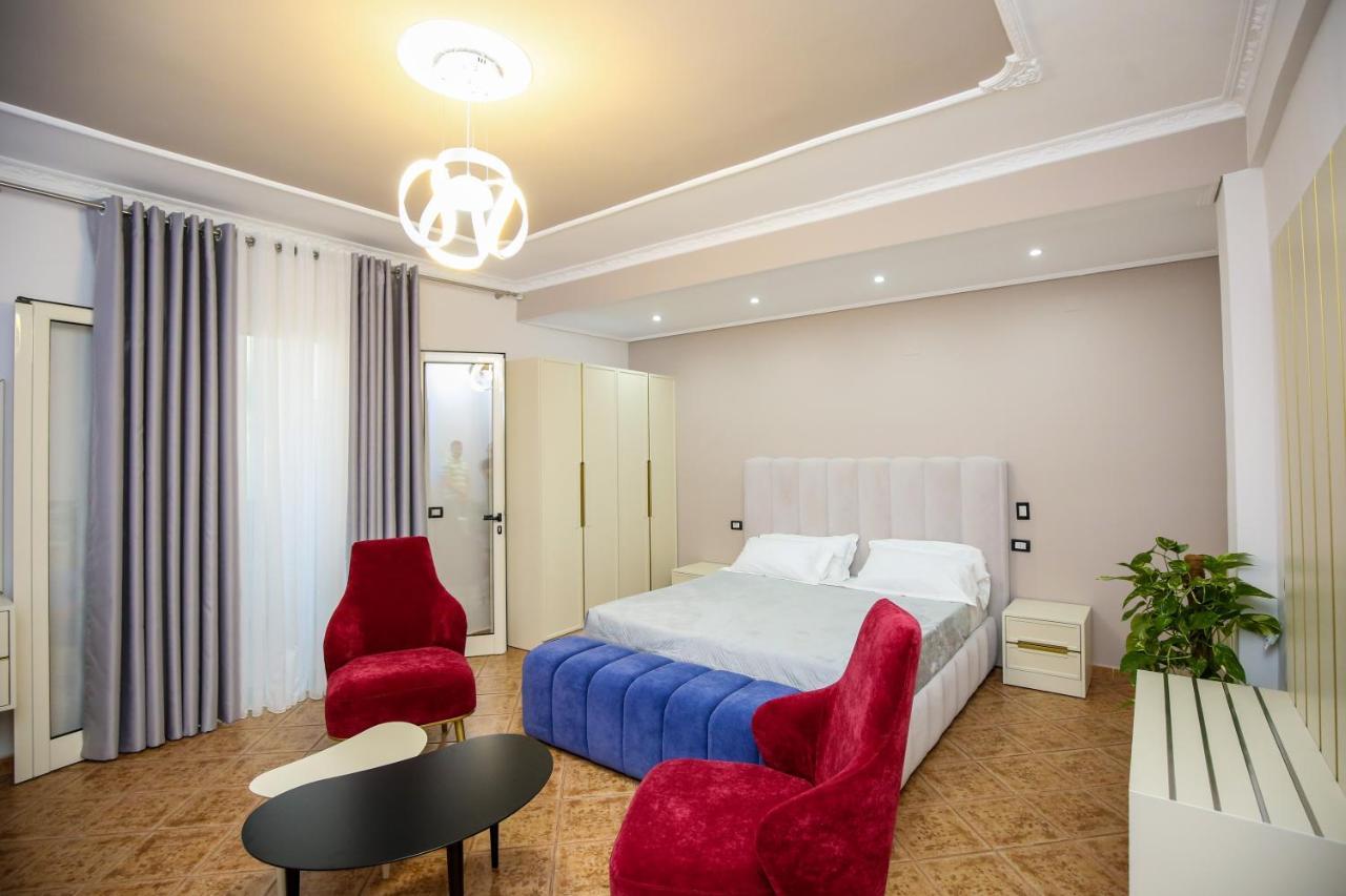 Hotel Vila Stefa Vlorë Екстериор снимка